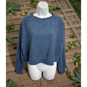 Colsie Blue Fleece Crop Top Sz M Over-Sized Long-Sleeve Sweatshirt Casual